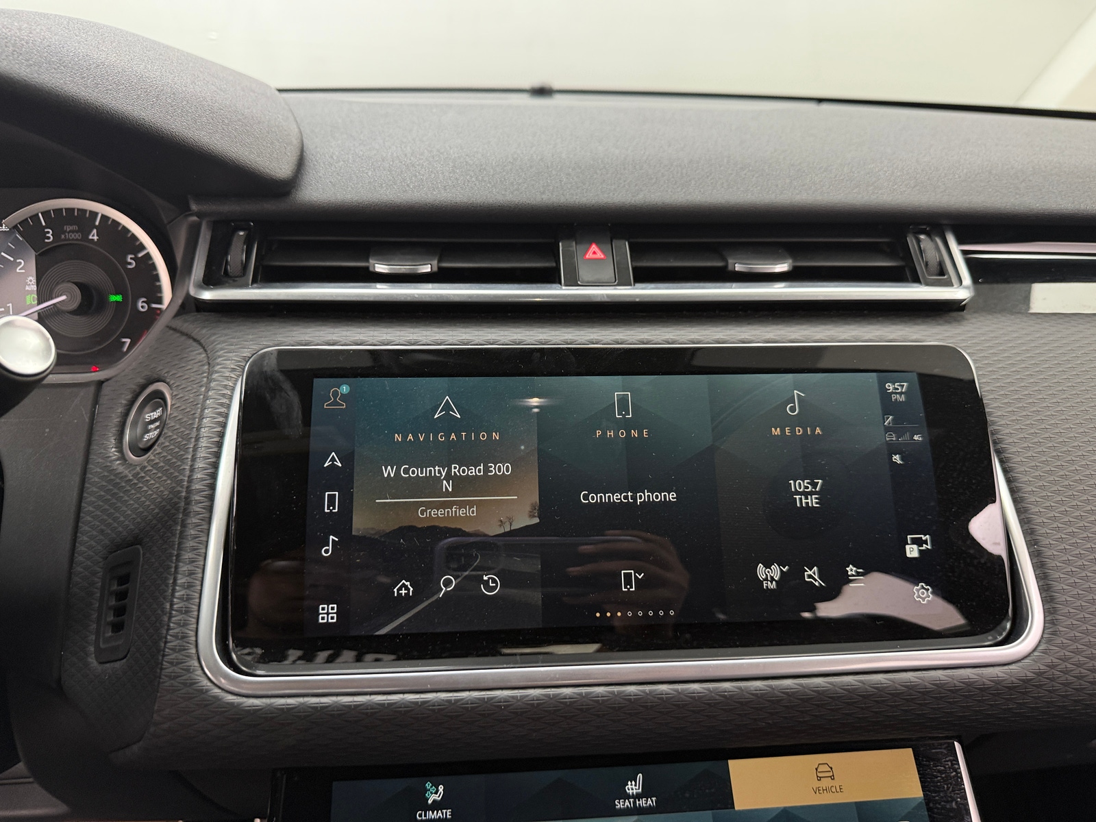 Thumbnail: 2023 Land Rover Range Rover Velar - 3