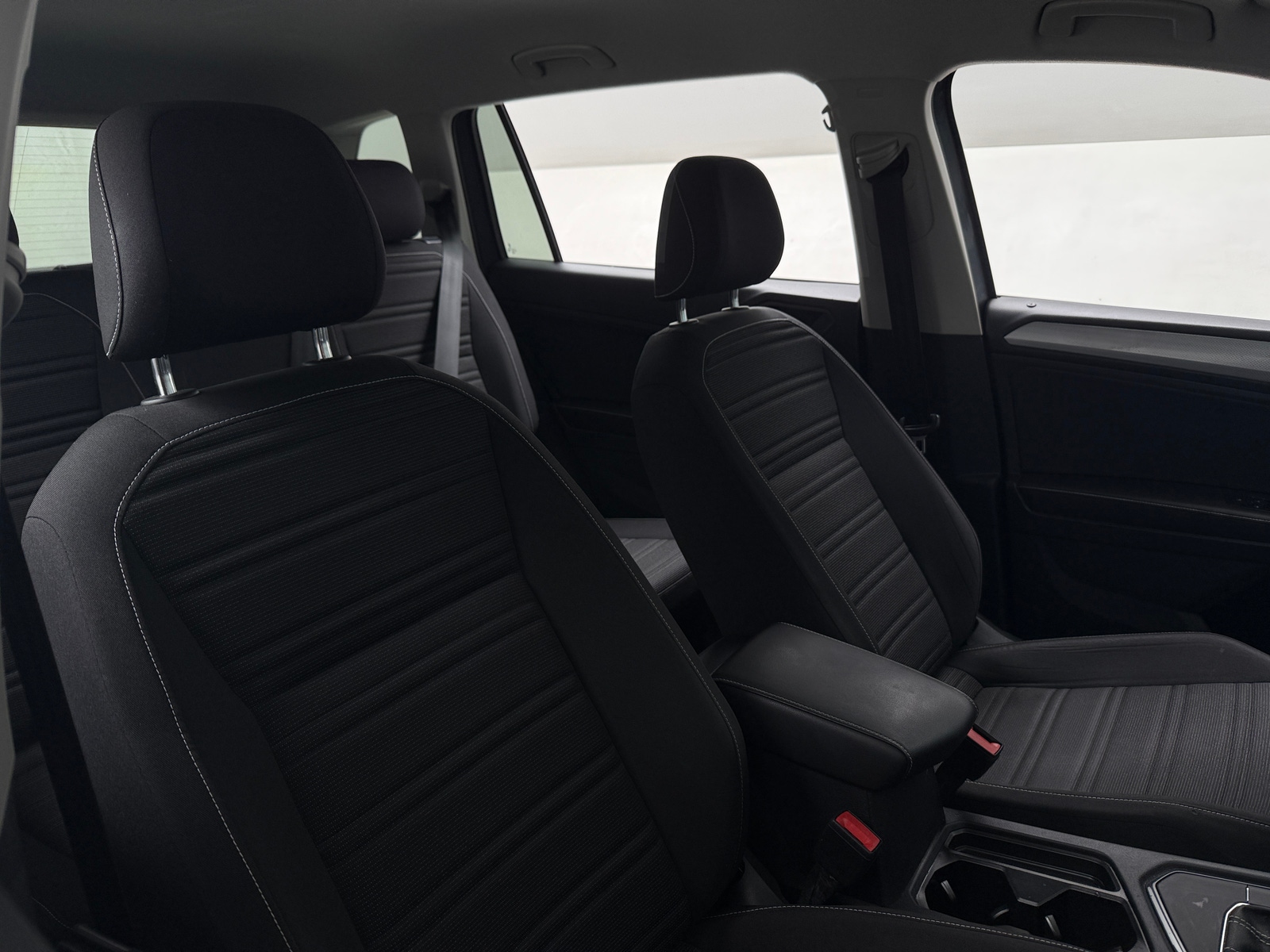 Thumbnail: 2022 Volkswagen Tiguan - 2