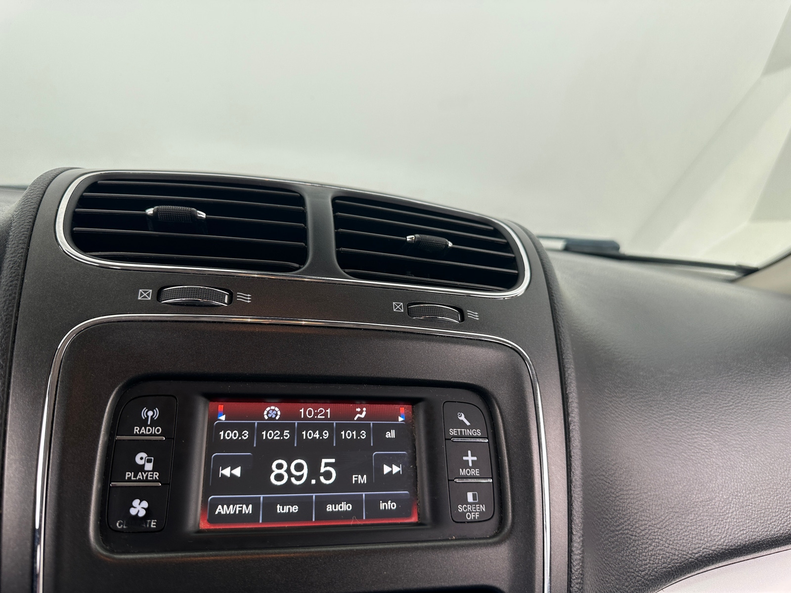 Thumbnail: 2018 Dodge Journey - 4