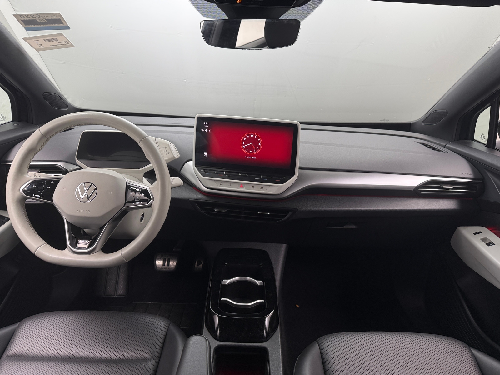 Thumbnail: 2021 Volkswagen ID.4 - 2