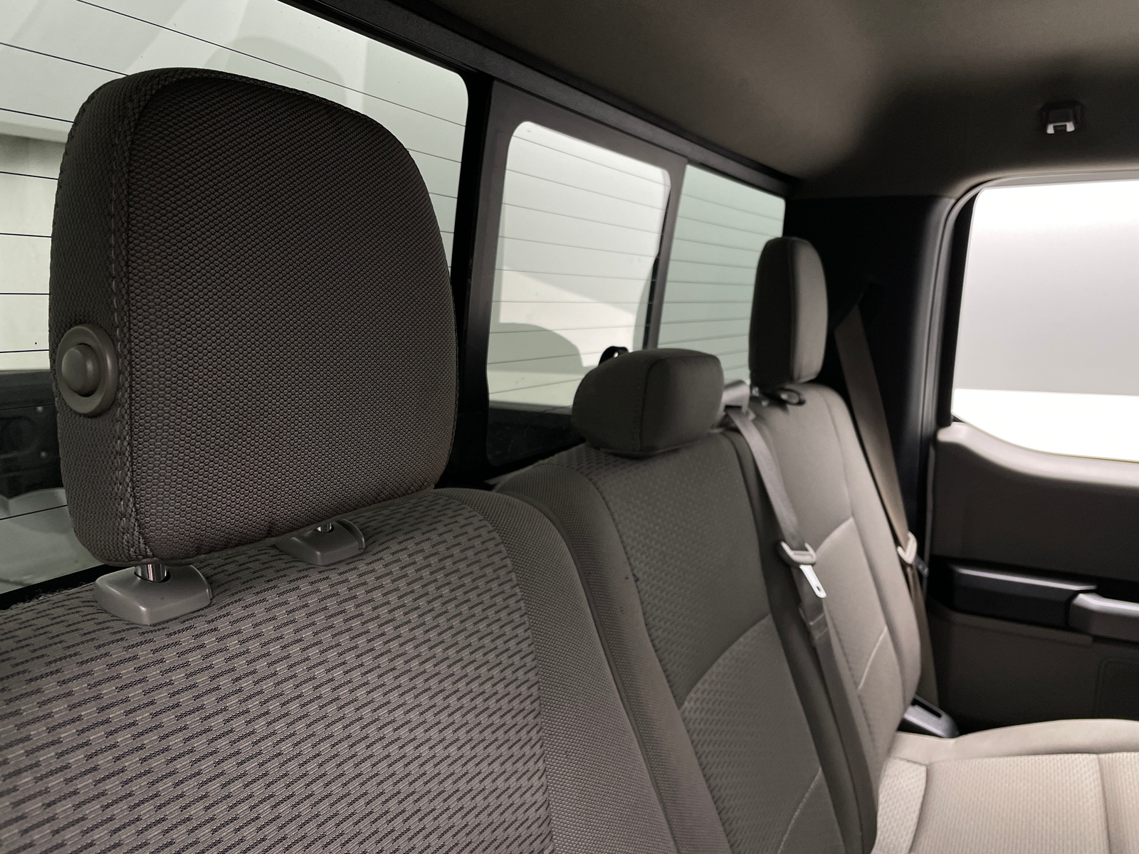 Thumbnail: 2018 Ford Econoline - 6