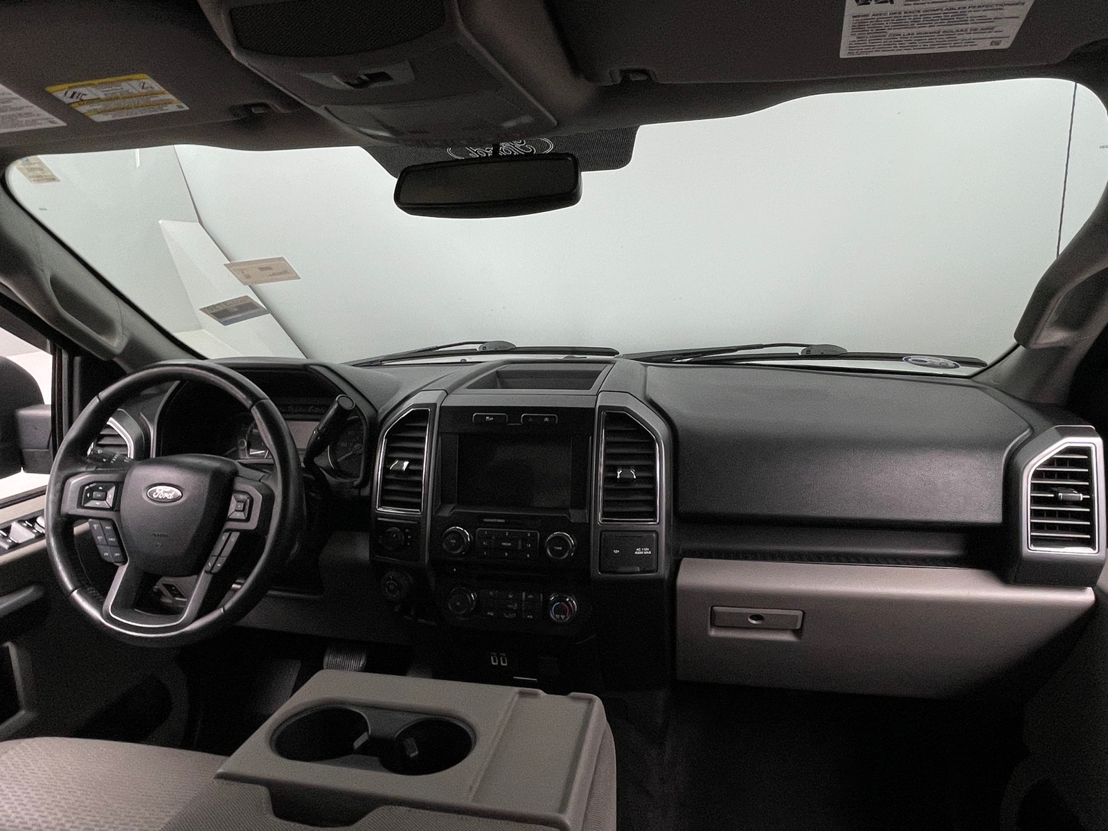 Thumbnail: 2018 Ford Econoline - 3