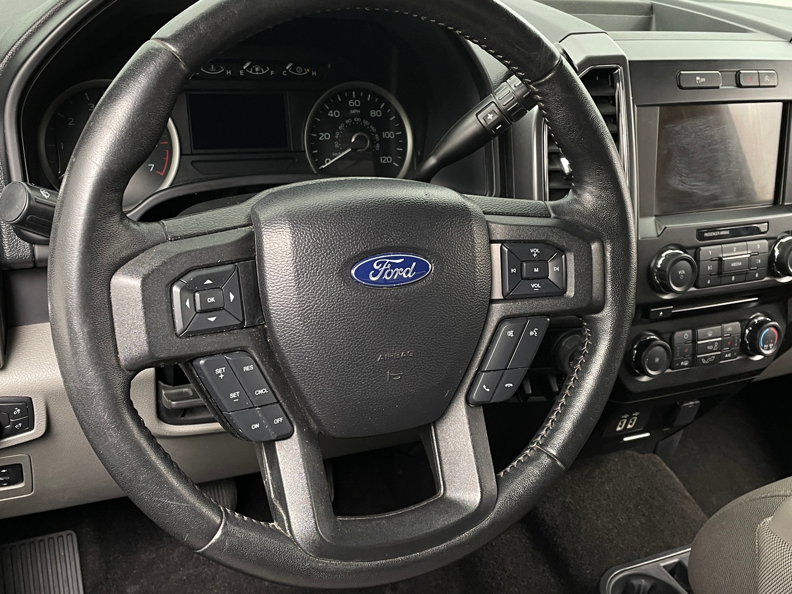 Thumbnail: 2018 Ford Econoline - 5