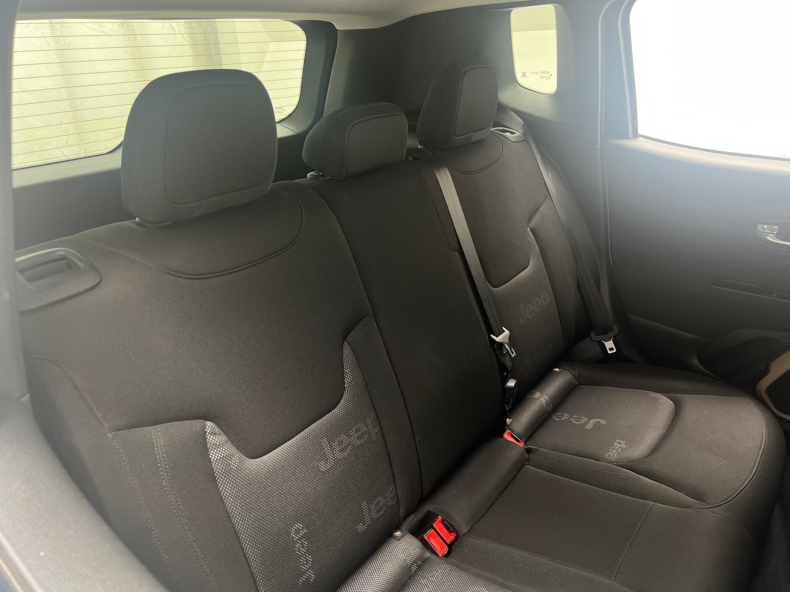 Thumbnail: 2016 Jeep Renegade - 6