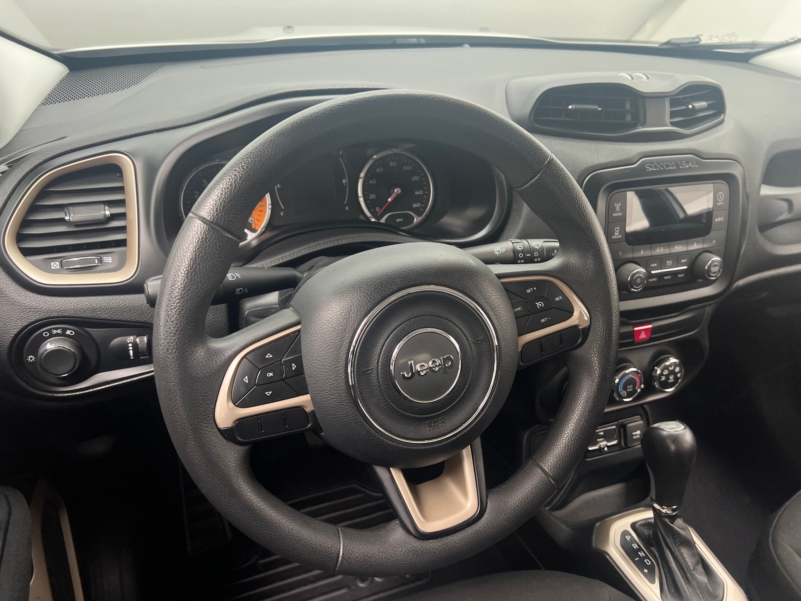 Thumbnail: 2016 Jeep Renegade - 5