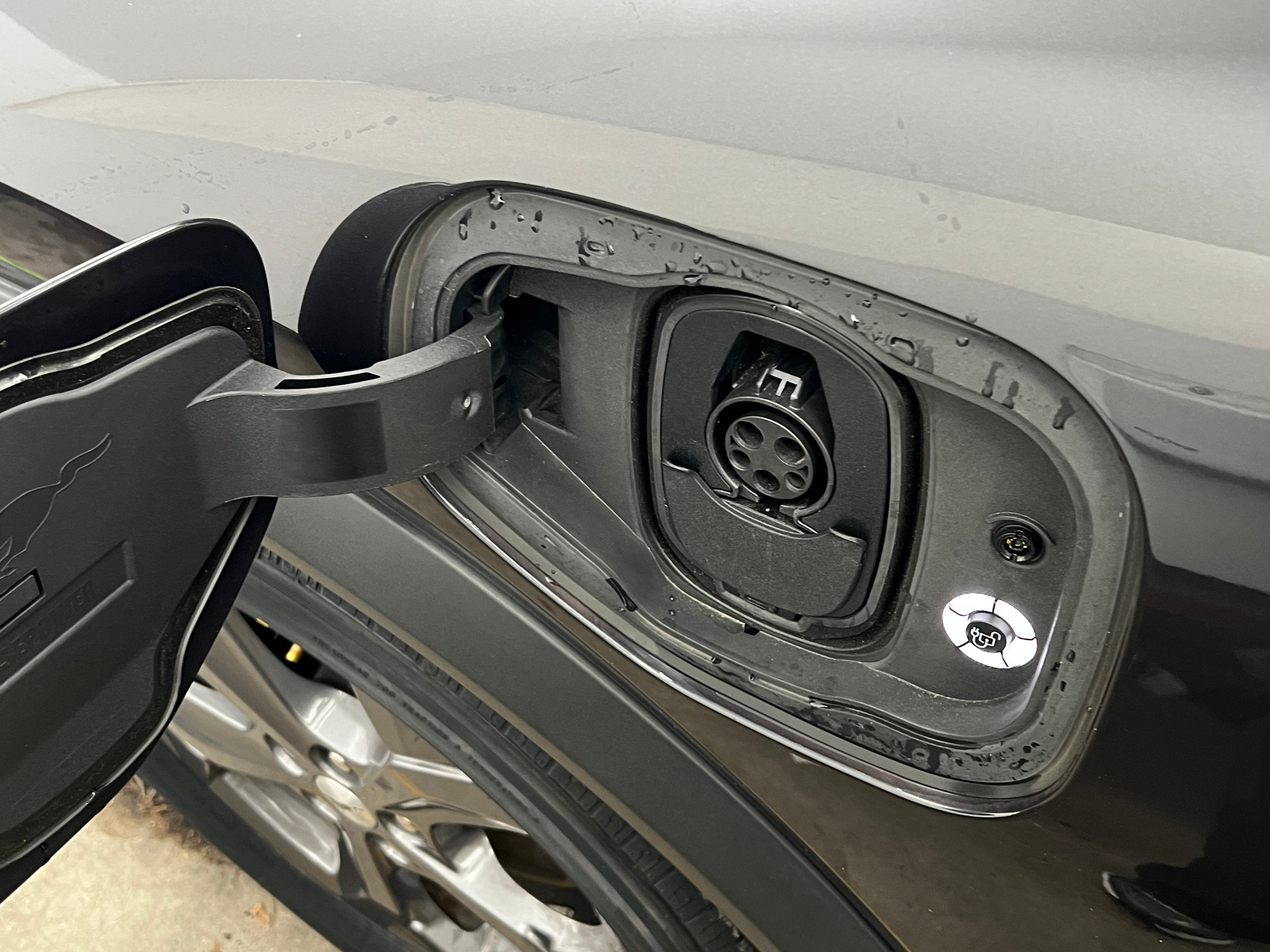 Used 2022 Ford Mustang Mach-E Select RWD with VIN 3FMTK1RM7NMA61493 for sale in Oak Creek, WI