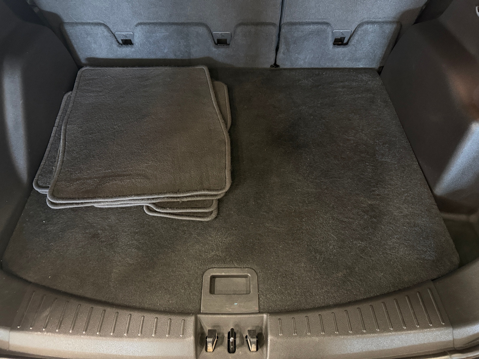 Thumbnail: 2017 Ford Escape - 6