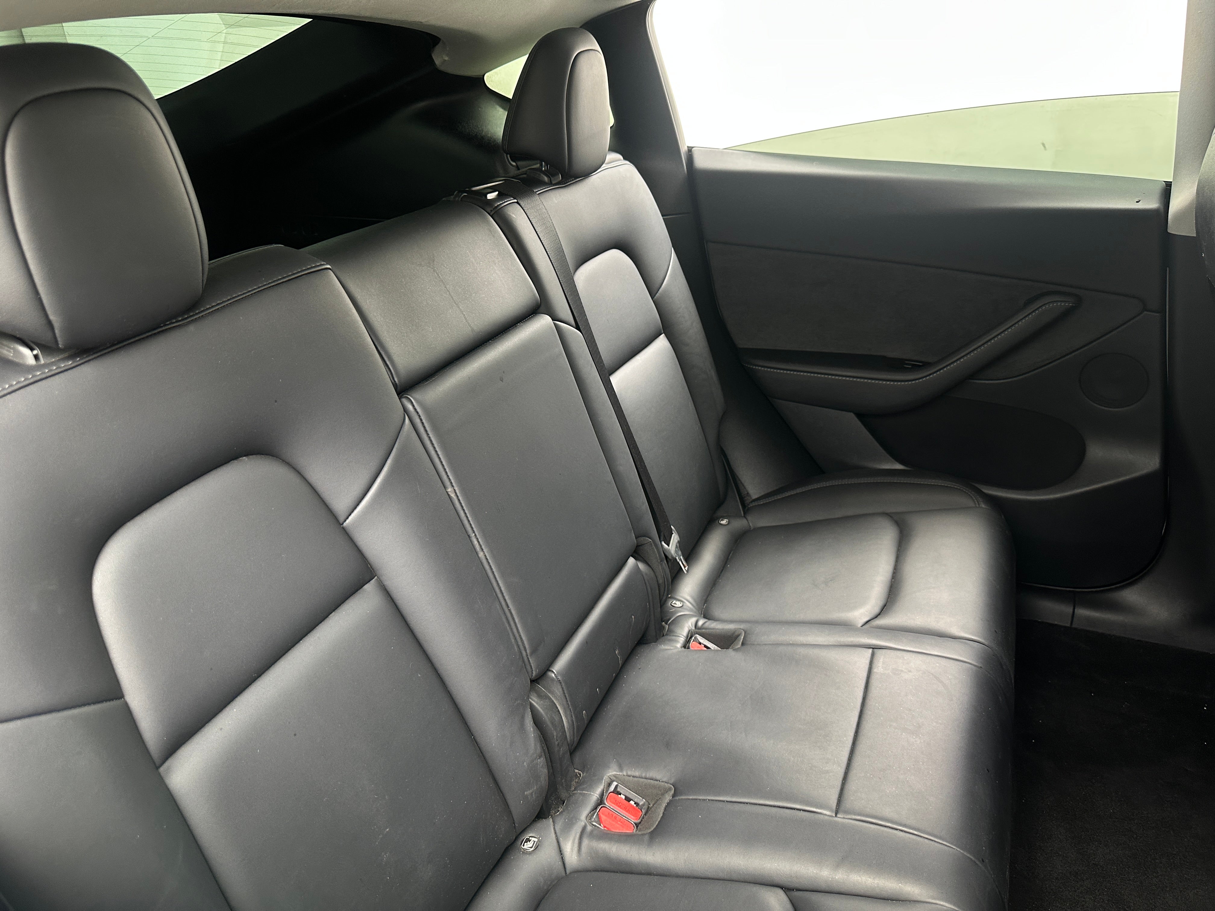 Used 2021 Tesla Model Y Standard Range with VIN 5YJYGDED2MF113747 for sale in Oak Creek, WI