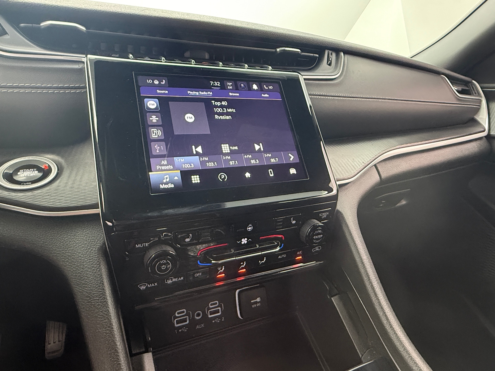 Thumbnail: 2024 Jeep Grand Cherokee L - 3