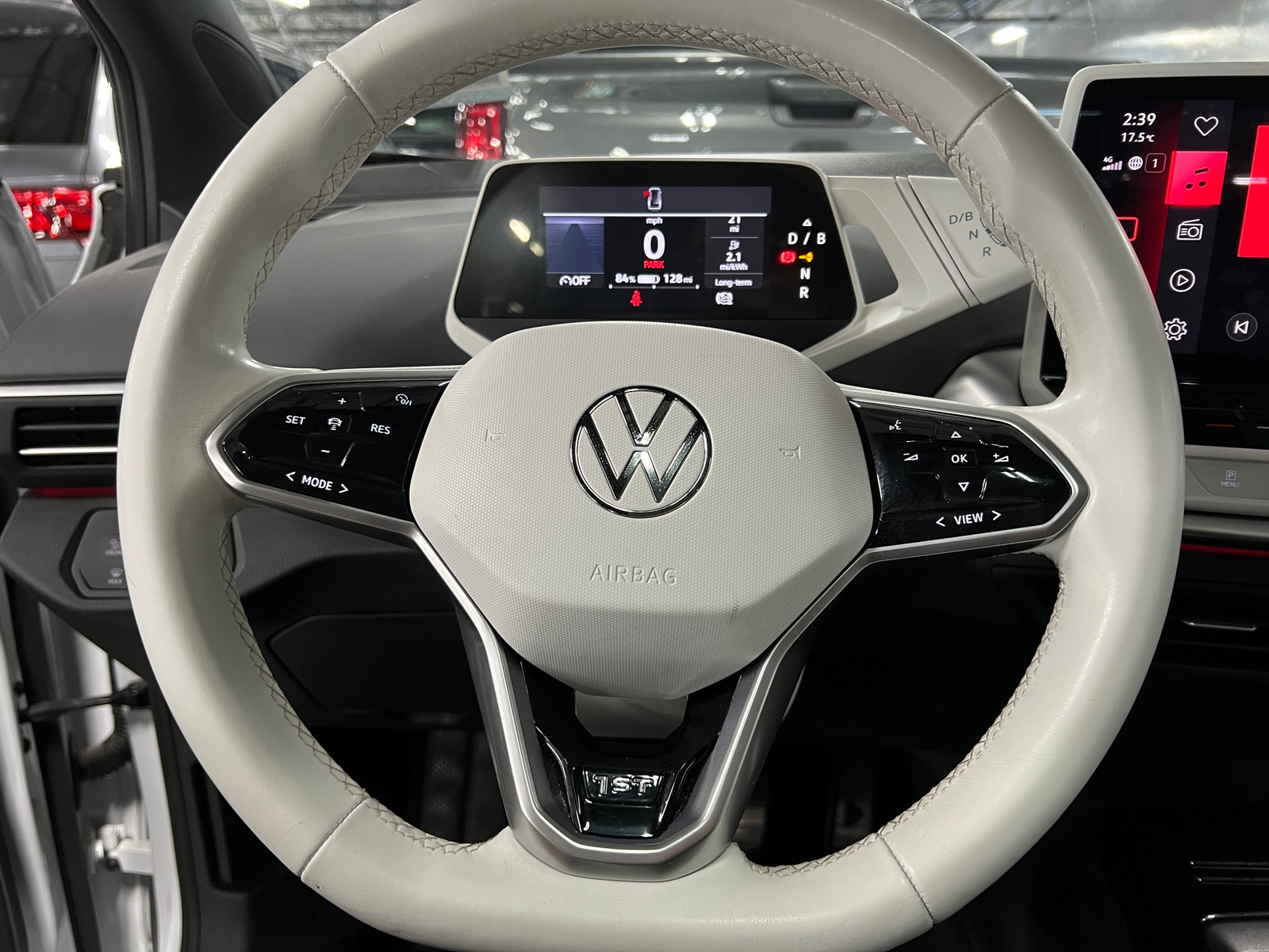 Thumbnail: 2021 Volkswagen ID.4 - 4