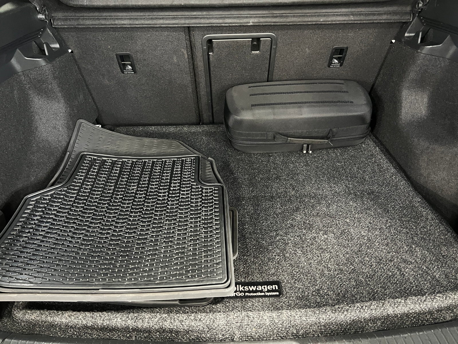 Thumbnail: 2021 Volkswagen ID.4 - 6