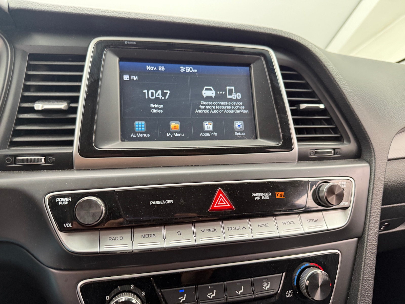 Thumbnail: 2019 Hyundai Sonata - 4