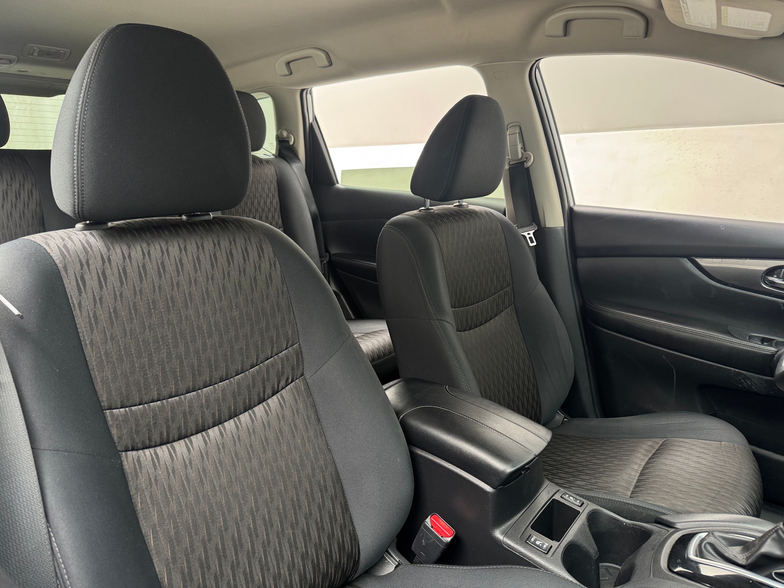 Thumbnail: 2017 Nissan Rogue - 2