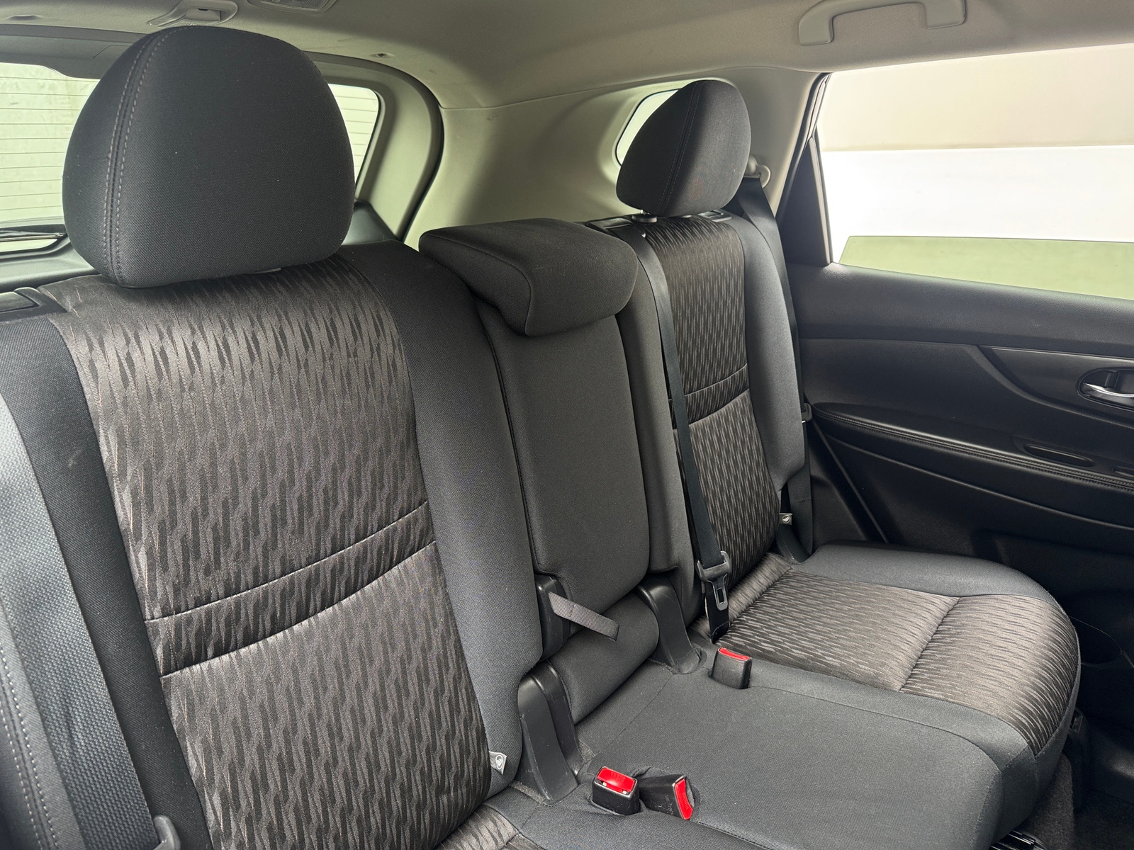 Thumbnail: 2017 Nissan Rogue - 6