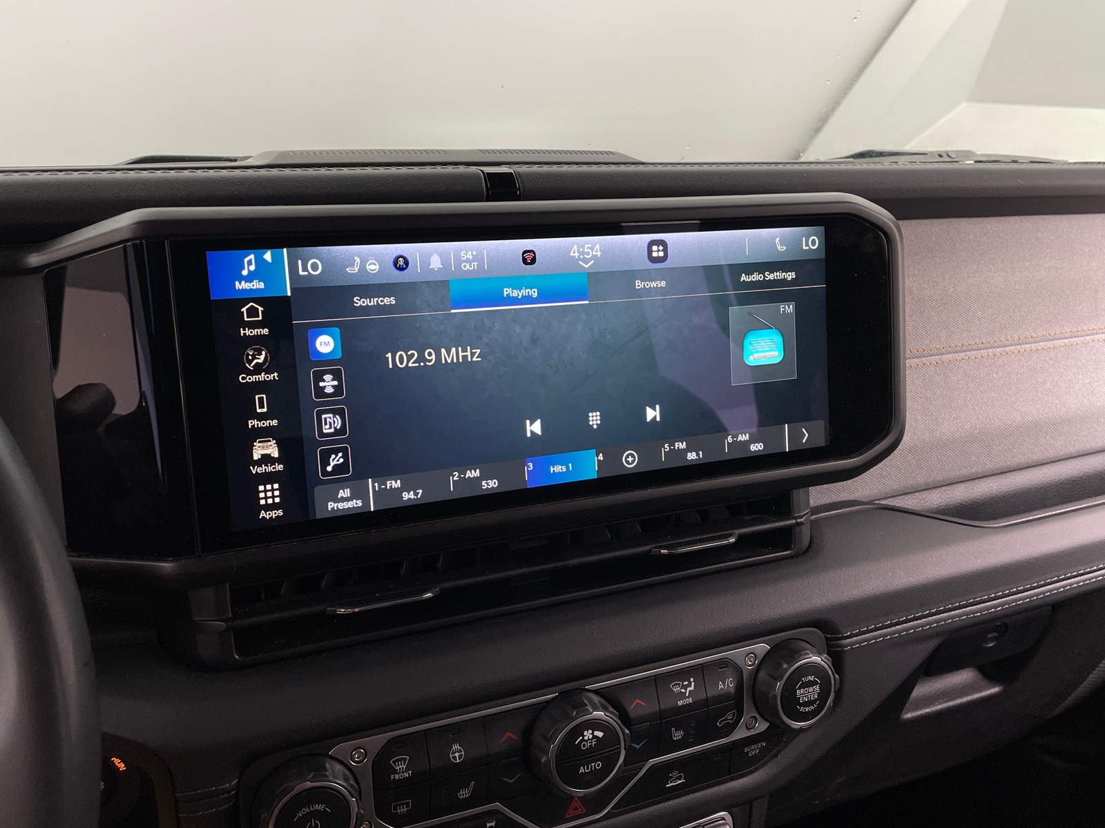 Thumbnail: 2024 Jeep Wrangler - 4