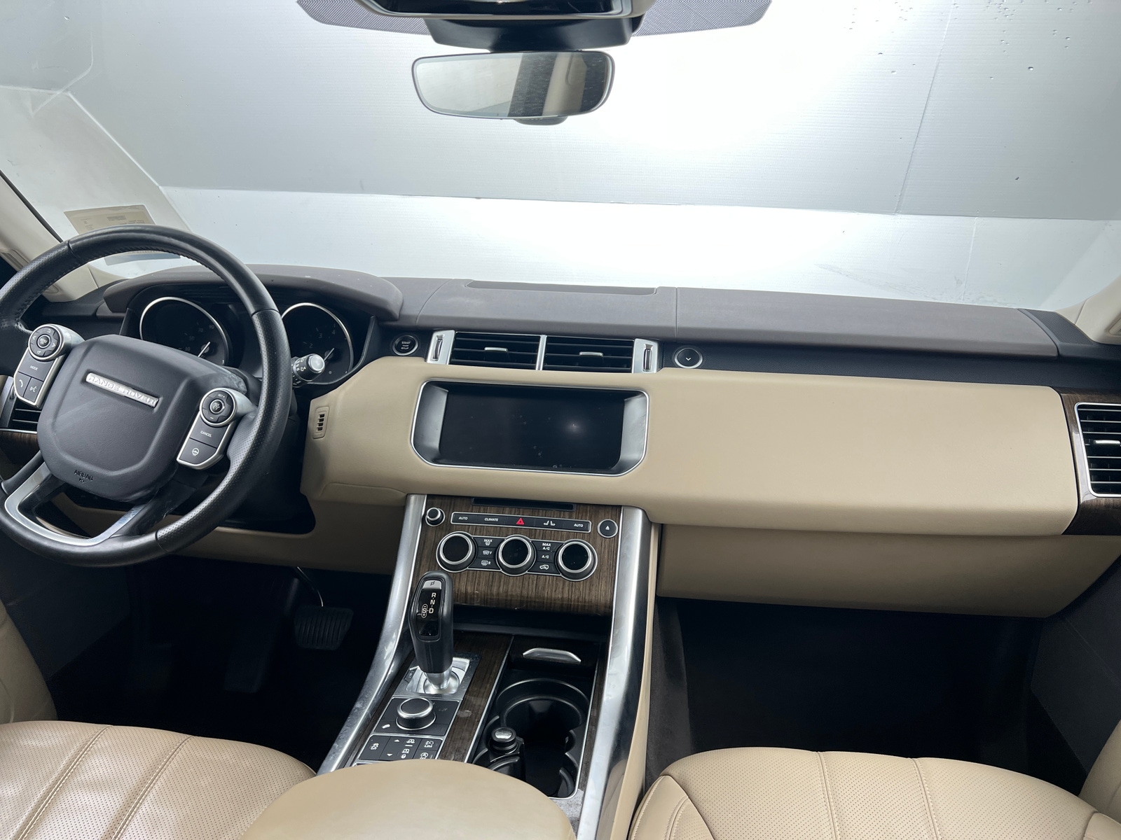 Thumbnail: 2017 Land Rover Range Rover Sport - 2