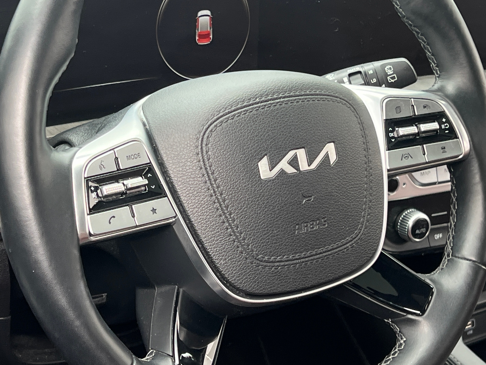 Thumbnail: 2023 Kia Telluride - 4