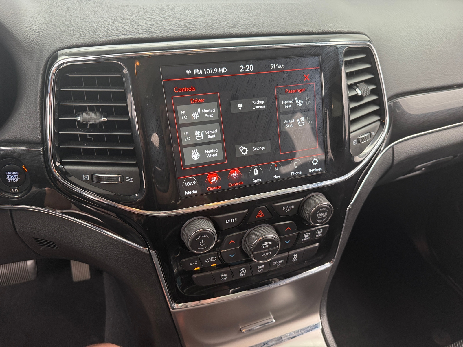 Thumbnail: 2020 Jeep Grand Cherokee - 3