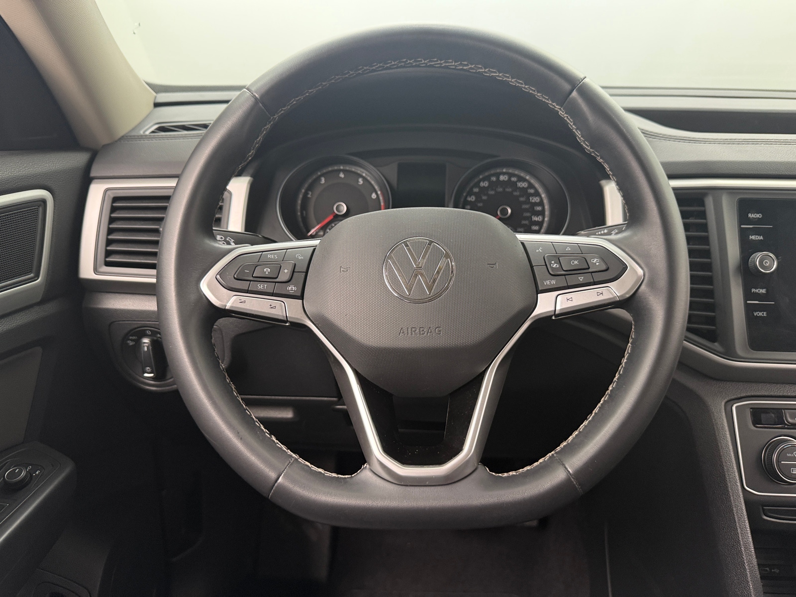 Thumbnail: 2021 Volkswagen Atlas - 4