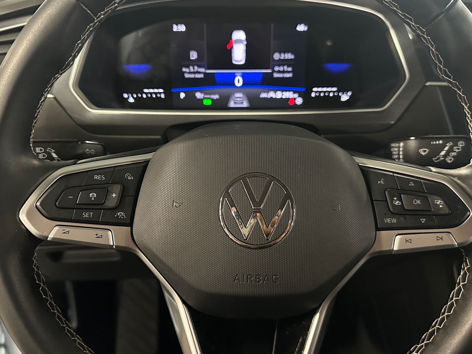 Thumbnail: 2024 Volkswagen Tiguan - 5