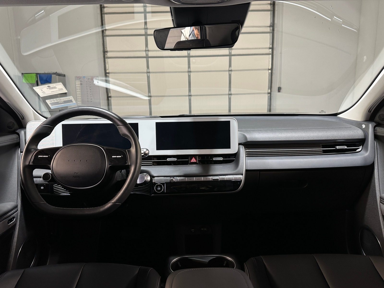 Thumbnail: 2023 Hyundai Ioniq 5 - 2