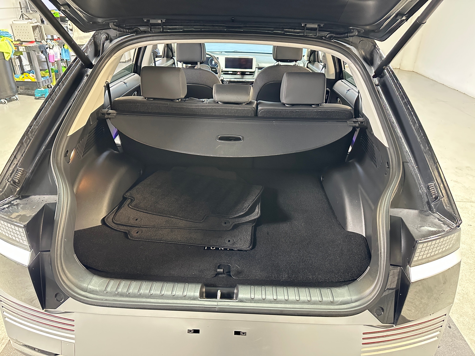 Thumbnail: 2023 Hyundai Ioniq 5 - 6