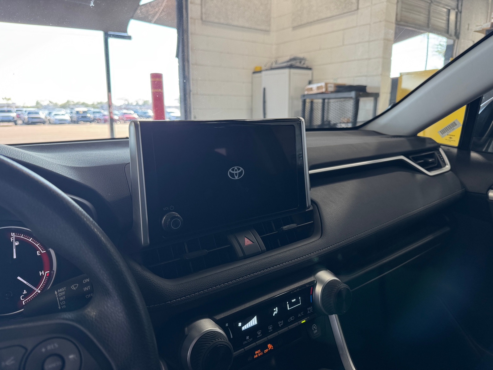 Thumbnail: 2025 Toyota RAV4 - 4