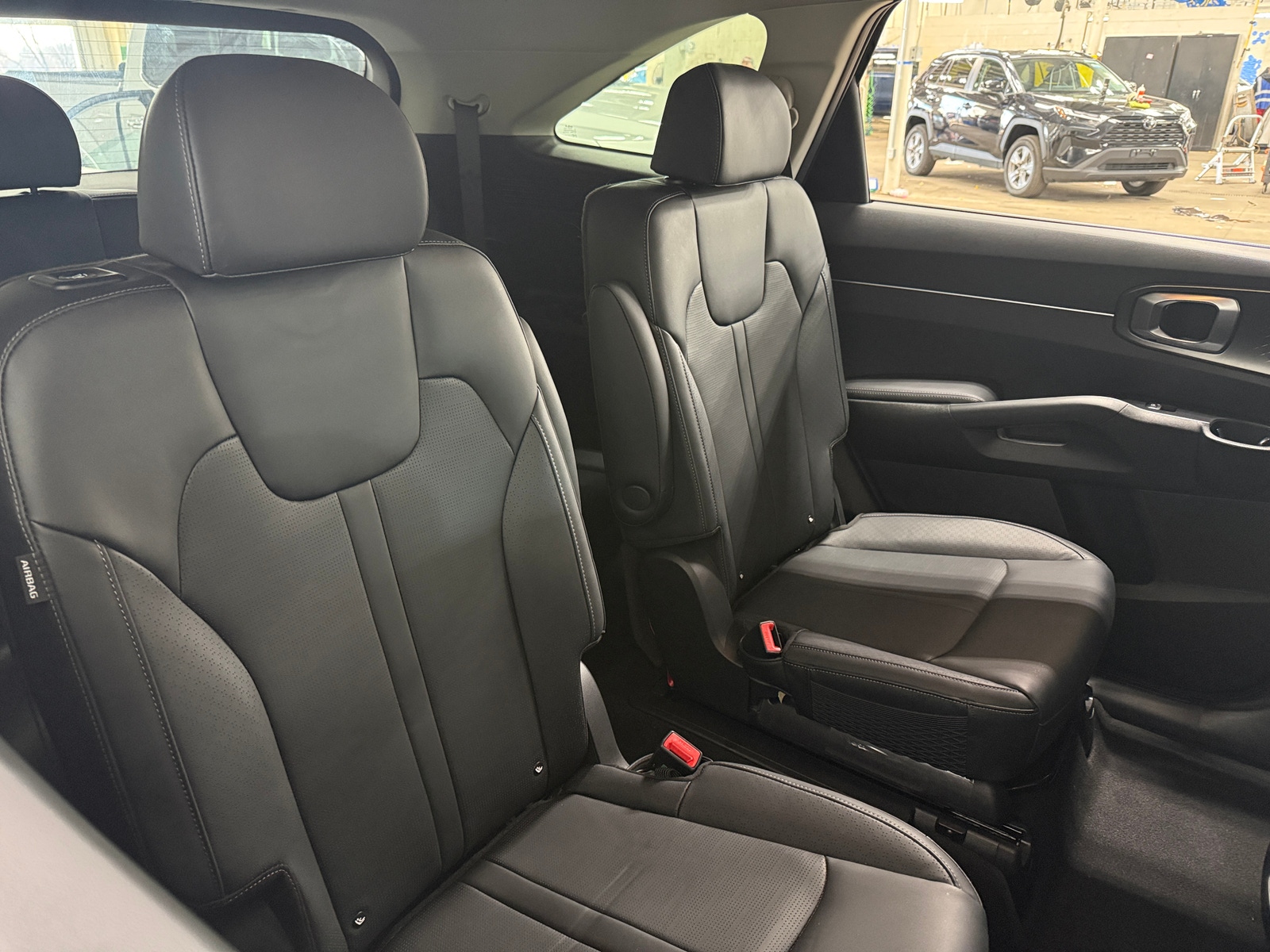 Thumbnail: 2025 Kia Sorento - 5