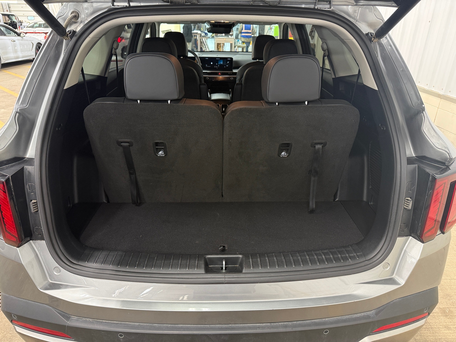 Thumbnail: 2025 Kia Sorento - 6