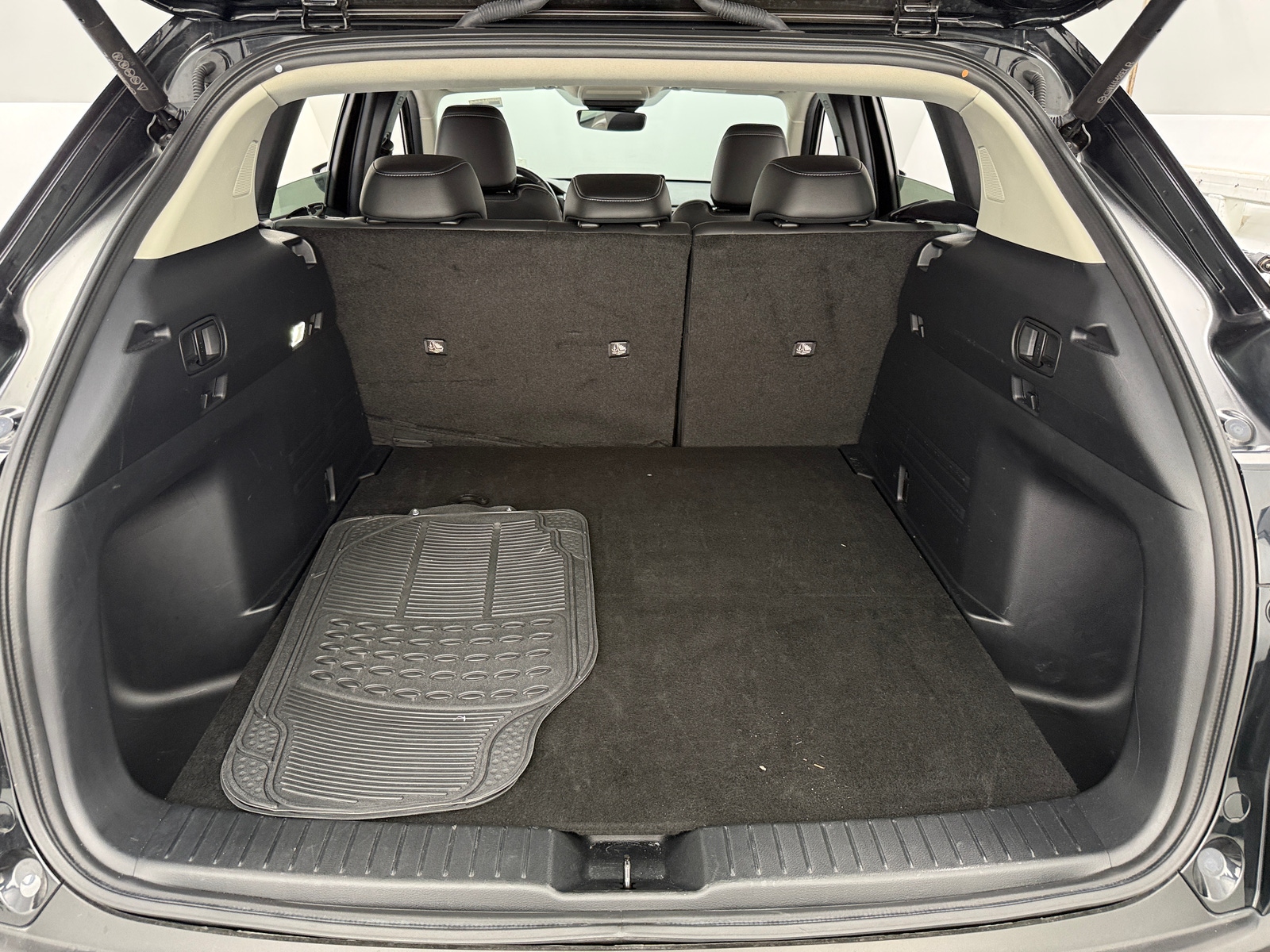 Thumbnail: 2025 Mazda CX-50 - 6