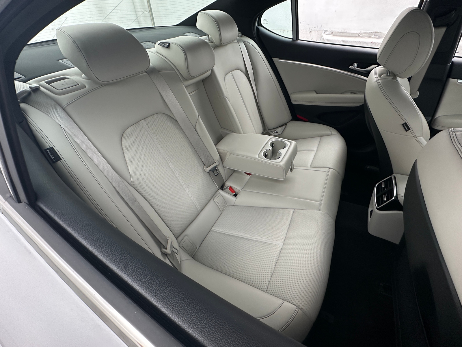 Thumbnail: 2025 Genesis G70 - 6