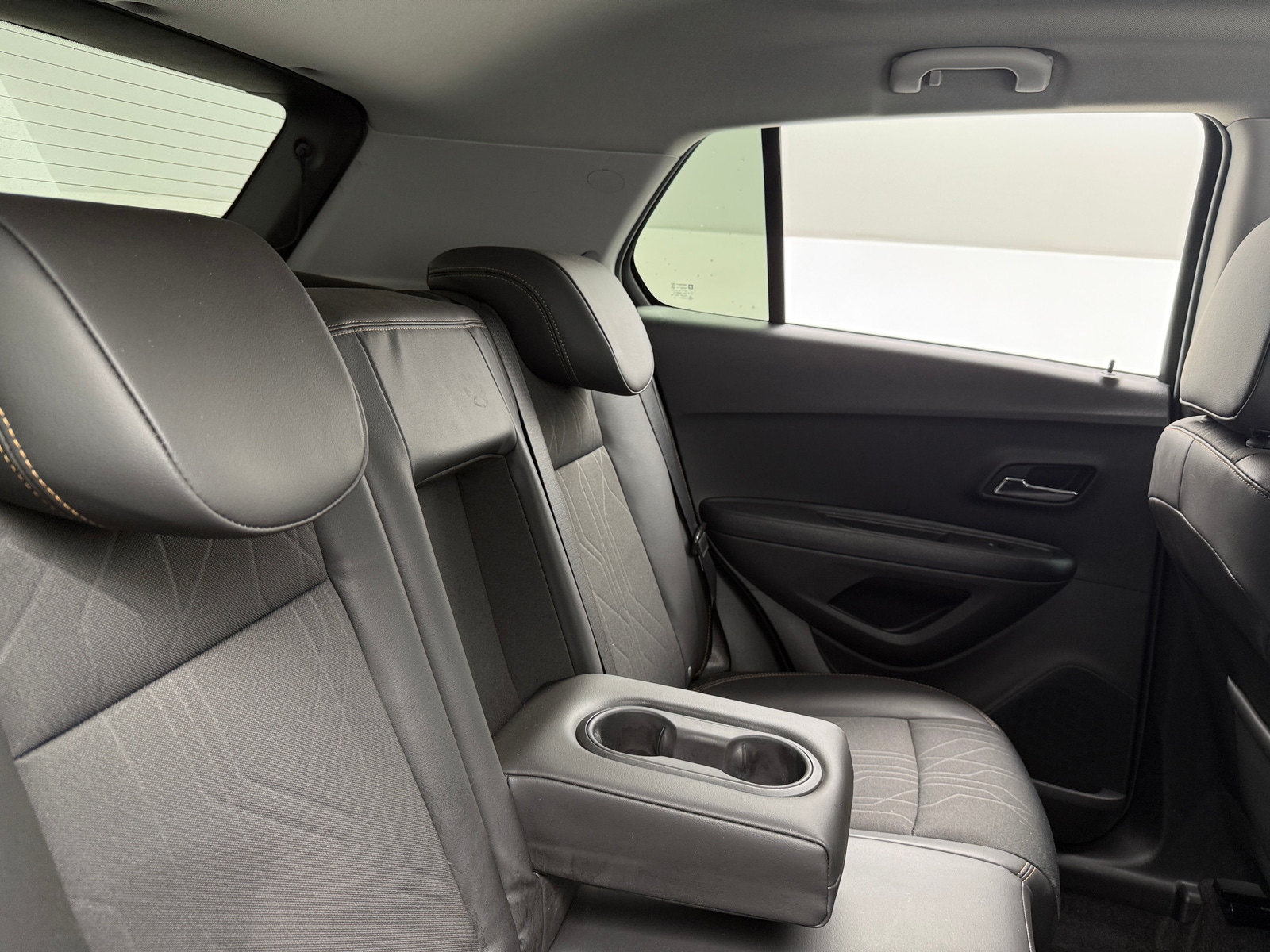 Thumbnail: 2022 Chevrolet Trax - 6