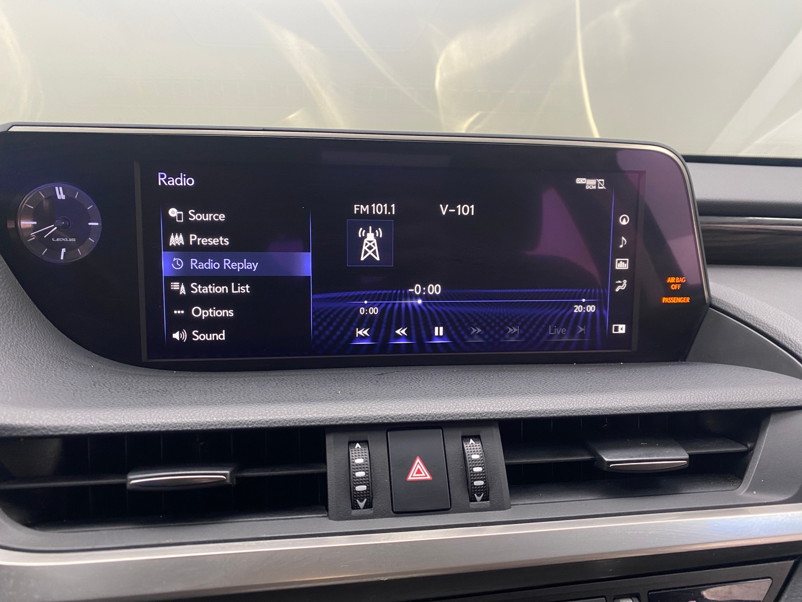 Thumbnail: 2019 Lexus ES - 3