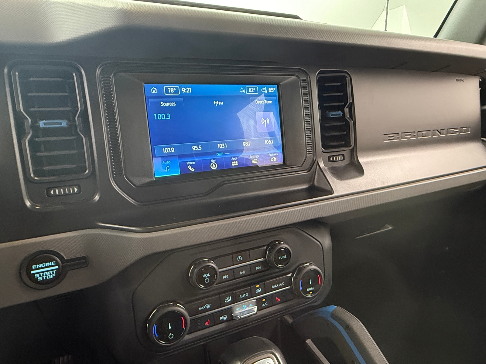 Thumbnail: 2022 Ford Bronco - 4