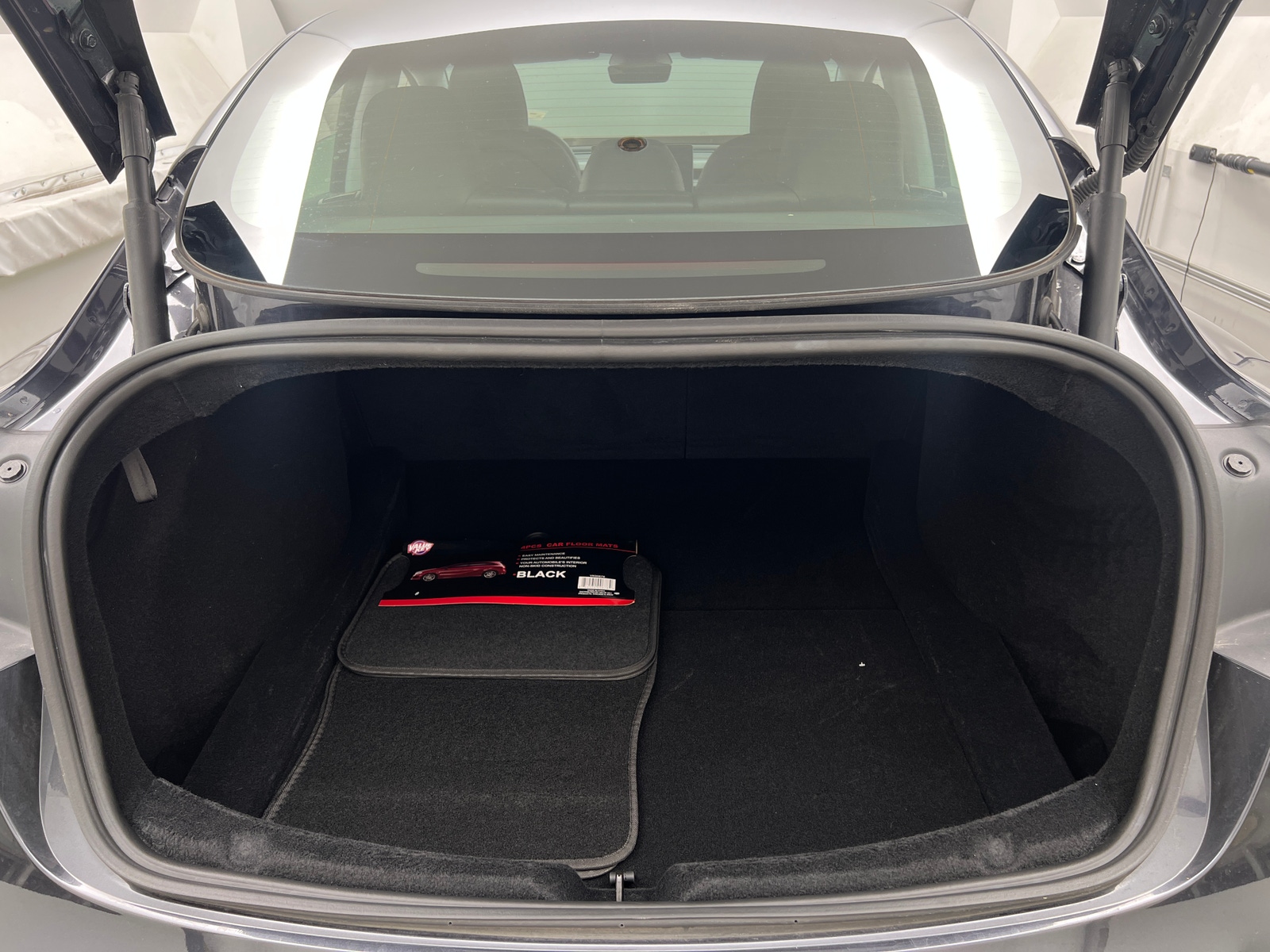 Thumbnail: 2025 Tesla Model 3 - 6