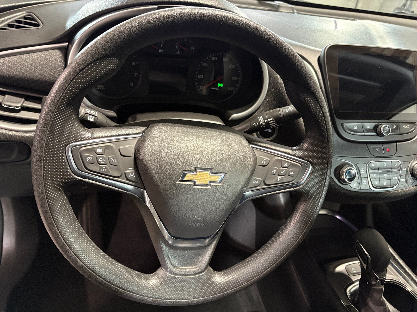 Thumbnail: 2024 Chevrolet Malibu - 5