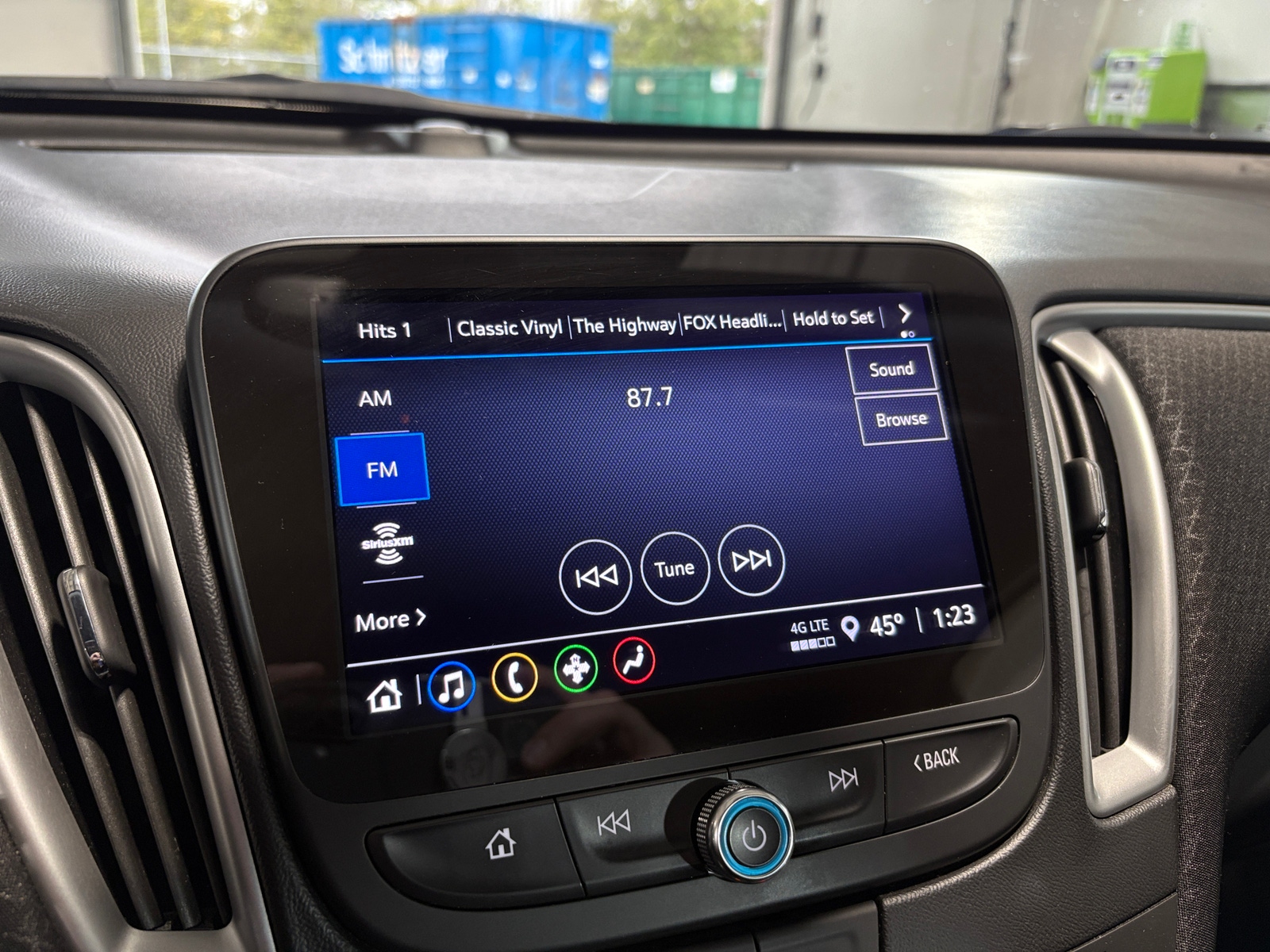 Thumbnail: 2024 Chevrolet Malibu - 4