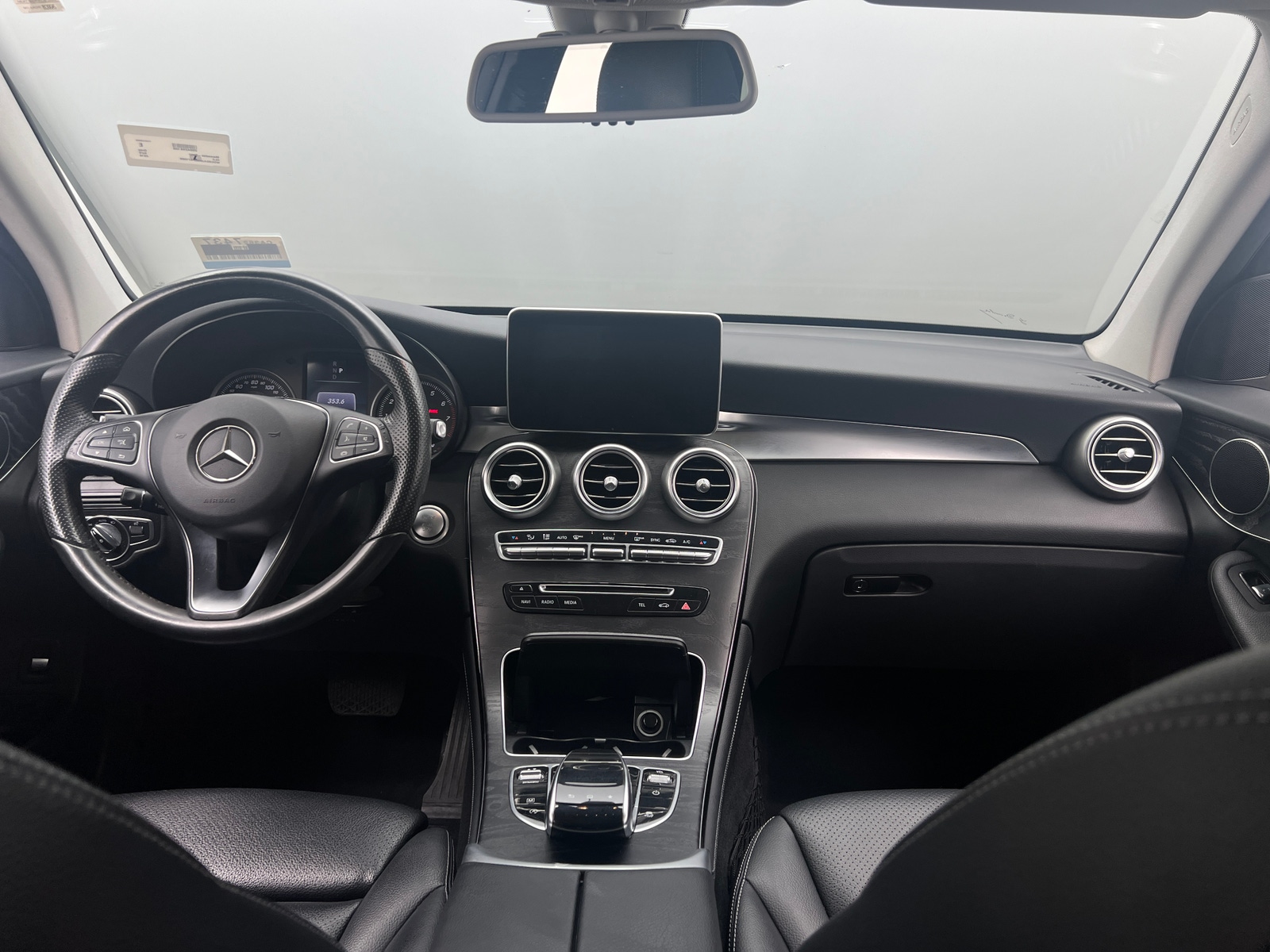 Thumbnail: 2016 Mercedes-Benz GLC - 2