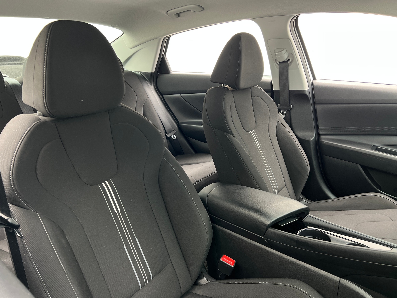 Thumbnail: 2023 Hyundai Elantra - 2