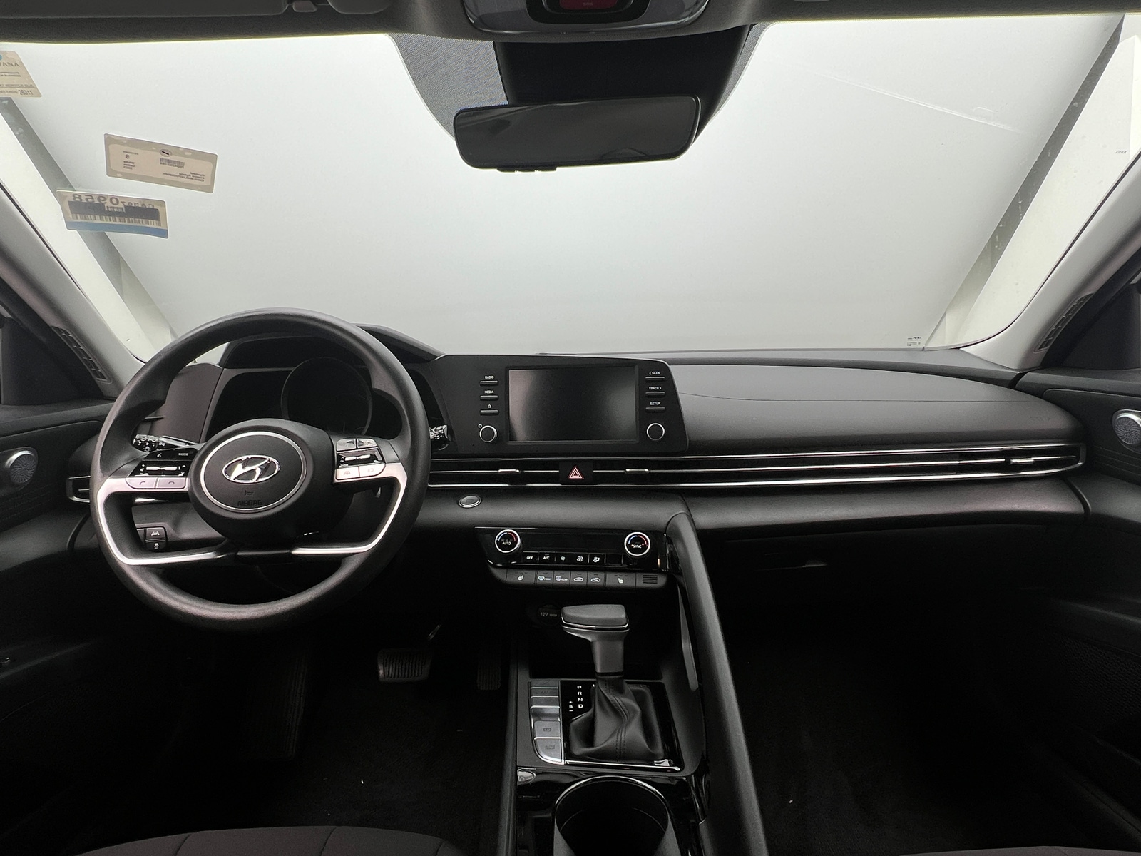 Thumbnail: 2023 Hyundai Elantra - 3