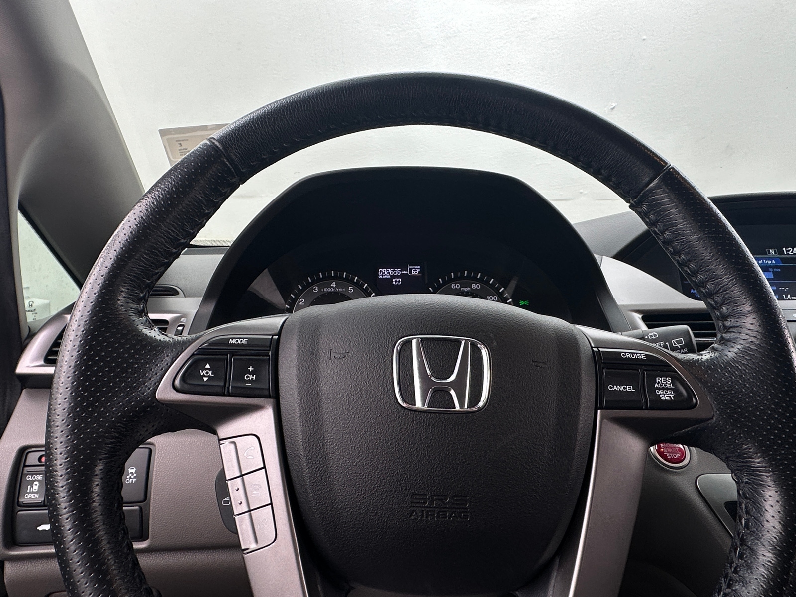 Thumbnail: 2015 Honda Odyssey - 4