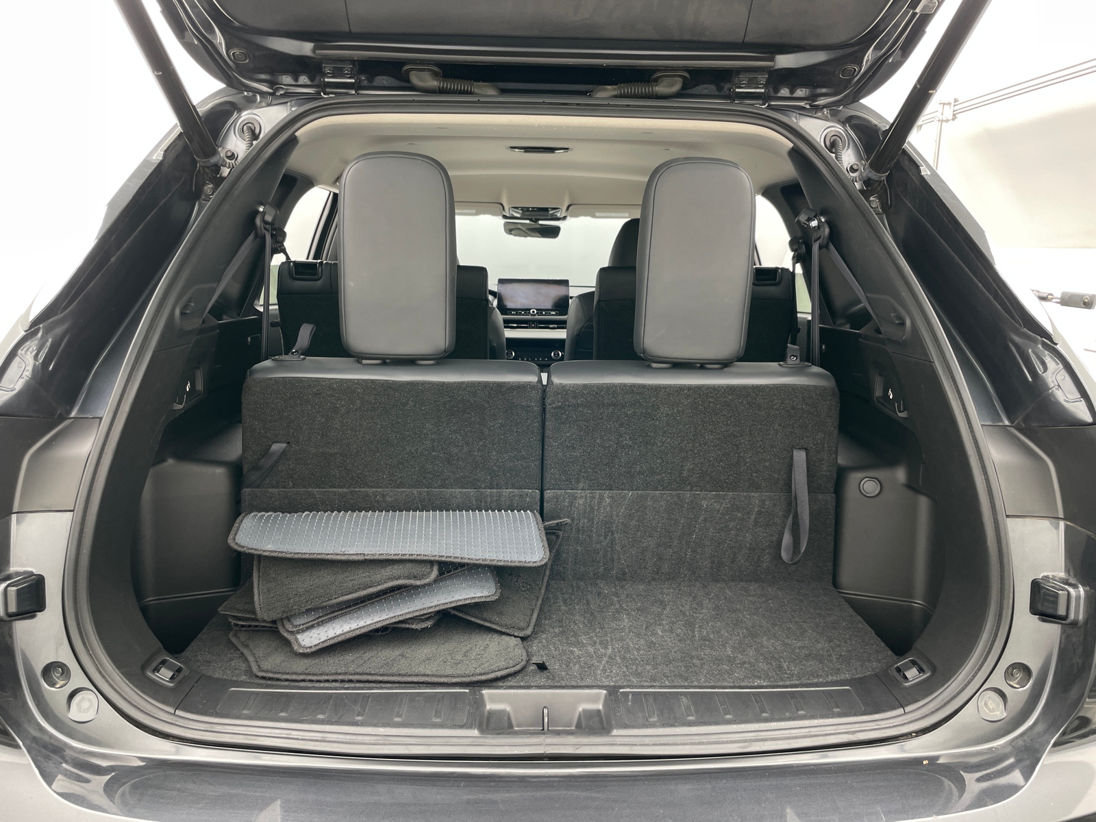 Thumbnail: 2025 Mitsubishi Outlander - 6