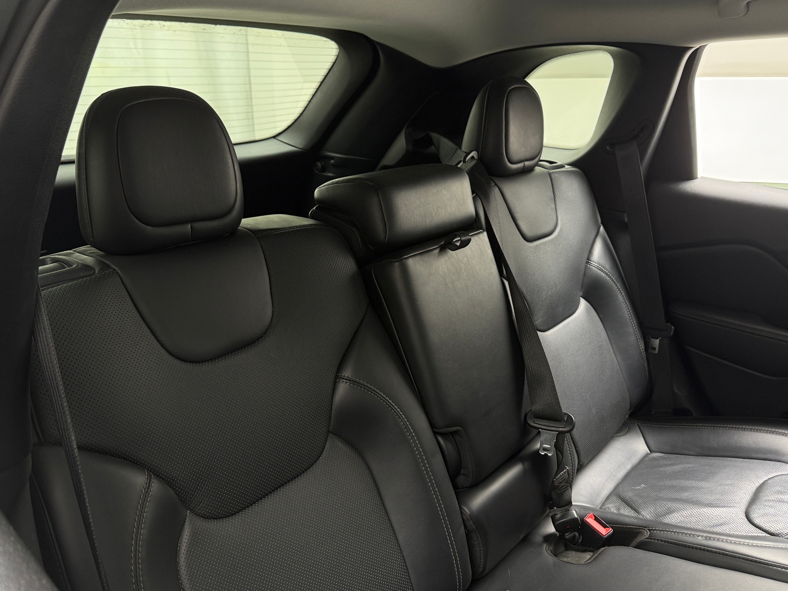 Thumbnail: 2019 Jeep Cherokee - 5