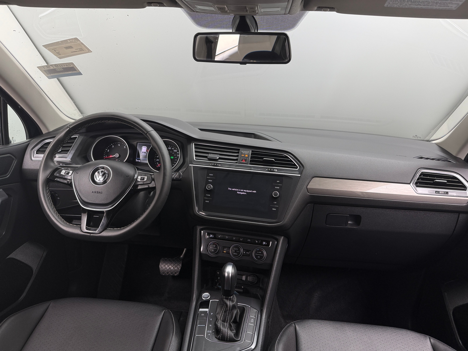 Thumbnail: 2021 Volkswagen Tiguan - 2