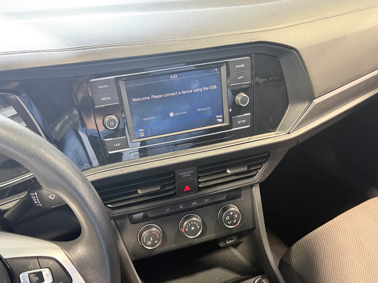 Thumbnail: 2019 Volkswagen Jetta - 4