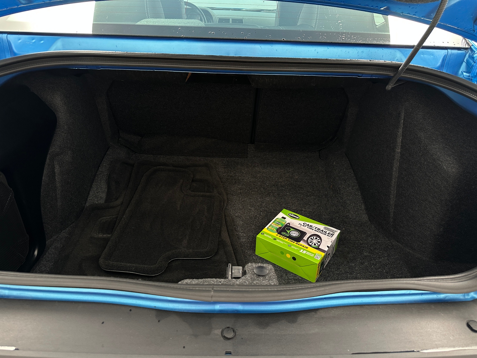 Thumbnail: 2010 Dodge Challenger - 4