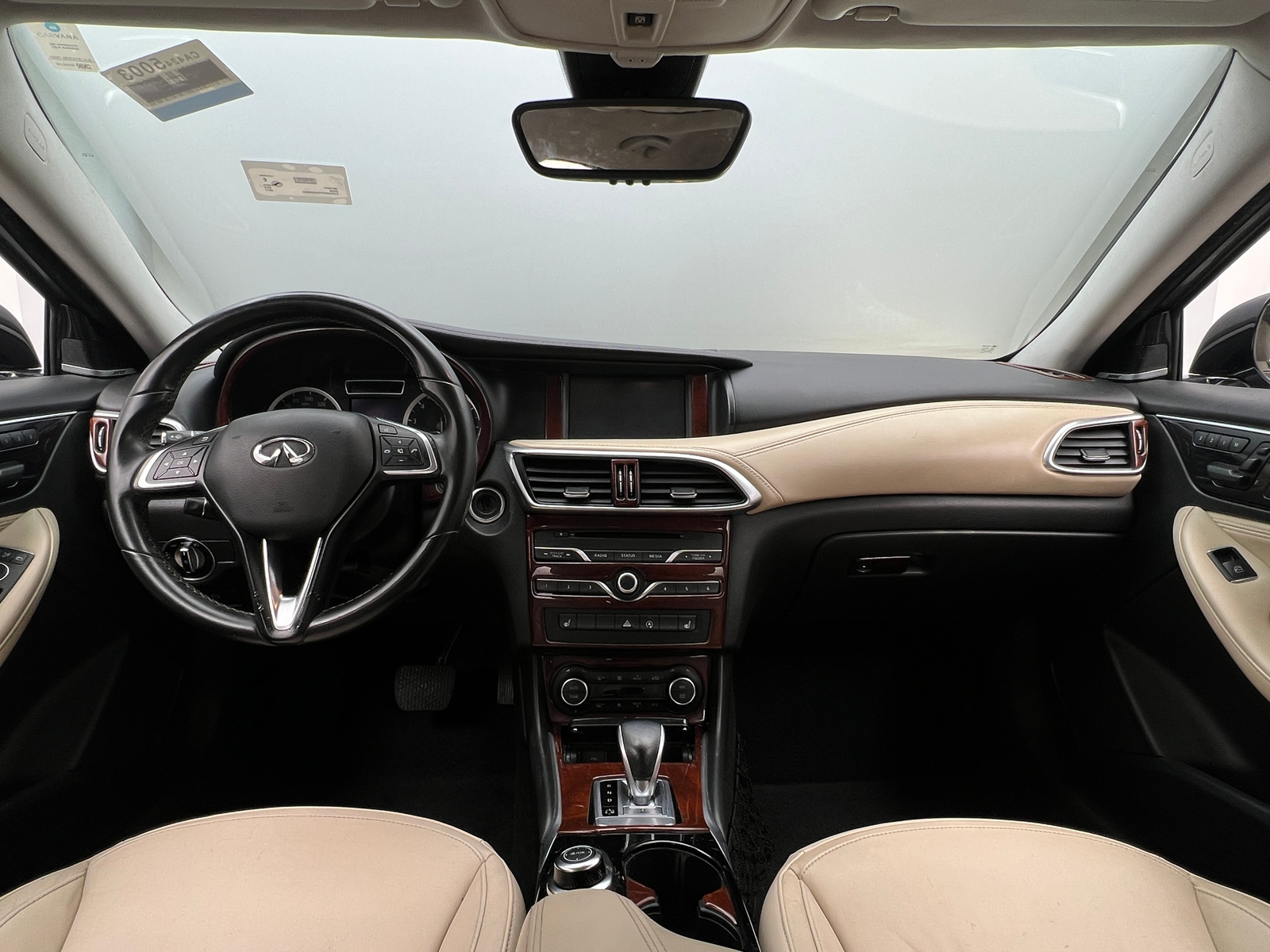 Thumbnail: 2017 INFINITI QX30 - 2