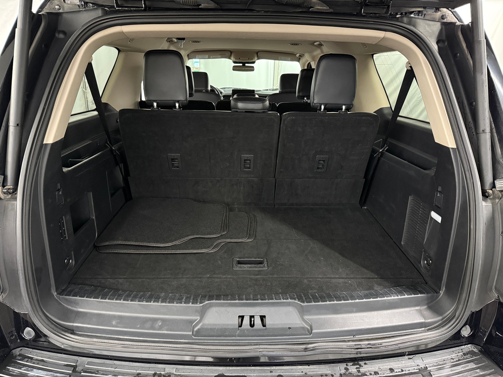 Thumbnail: 2023 Ford Expedition MAX - 7