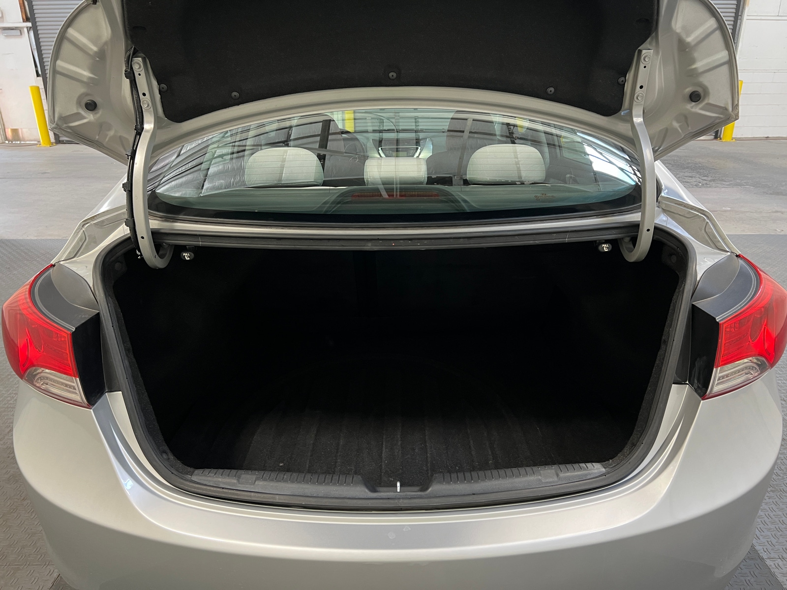 Thumbnail: 2011 Hyundai Elantra - 7