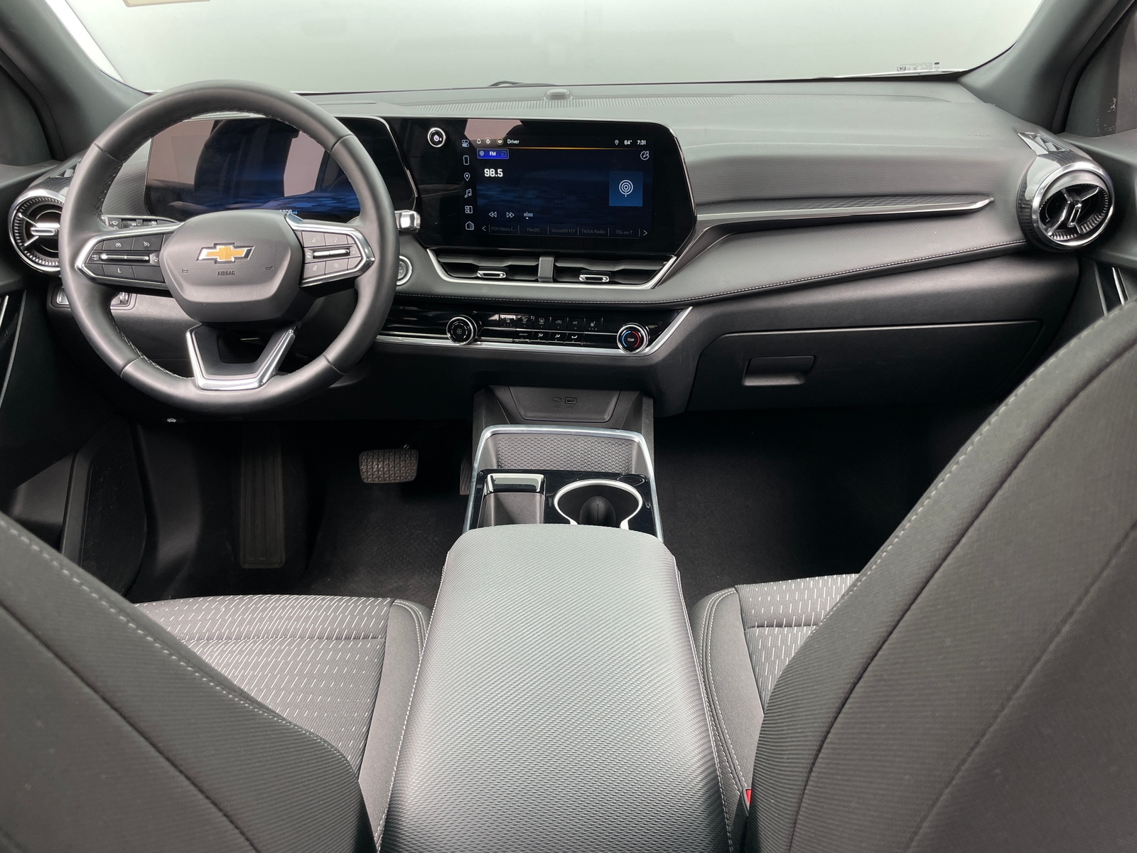 Thumbnail: 2025 Chevrolet Equinox - 3